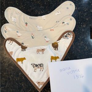 Kyte BABY Farm Animal Bibs - EUC
